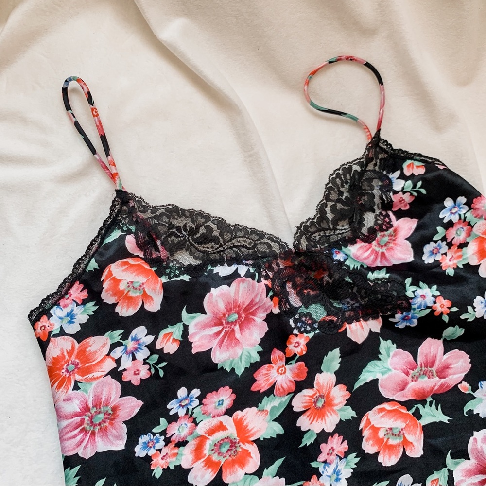 Vintage Vanity Fair Black Floral Cami SZ 36